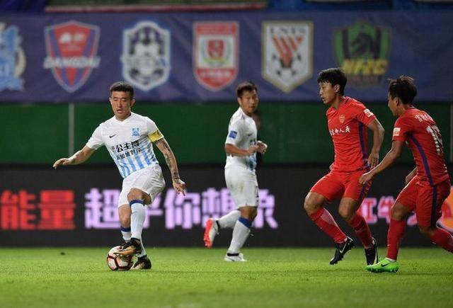 权健客场大胜泰达，继续保持中超争冠态势